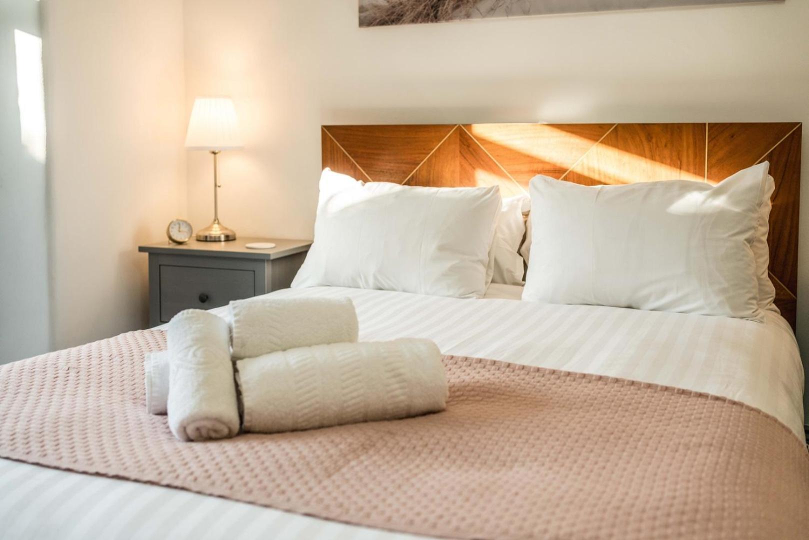 Spacious 1br Flat In Wanstead: Garden & Comfort Casa vacanze